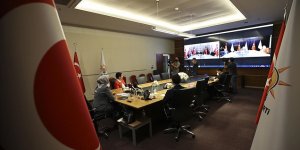 Siyasi partiler video konferans aracılığıyla bayramlaştı