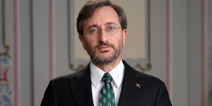 Altun: Görevinin başındaki habercilere yönelik şiddet asla kabul edilemez