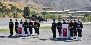 Pençe Harekatı bölgesinde şehit olan askerler için Hakkari'de tören düzenlendi