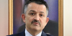 Pakdemirli: Yangınla mücadele eylem planlarımızı küresel ısınma risklerini de göz önüne alarak yeniliyoruz