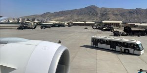 "Afganistan'dan ayrılmak isteyen Türk vatandaşlar sırayla Türkiye'ye getirilecek"