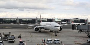 Afganistan'dan tahliye edilen 160 yolcu, İslamabad aktarmalı İstanbul'a getirildi