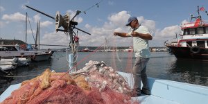 İstanbullu balıkçılar 'vira bismillah' demek için gün sayıyor