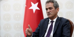 Özer: Birinci önceliğimiz tüm sağlık önlemlerini alarak 6 Eylül'de başlayacak okulları açık tutmak
