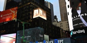 Cumhurbaşkanı Erdoğan’ın 'Daha Adil Bir Dünya Mümkün' kitabı New York’ta led ekranlarda tanıtıldı