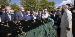 Saadet Partisi YİK Başkanı Asiltürk'ün cenazesi Ankara'da toprağa verildi