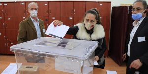 Trakya'da yaşayan çifte vatandaşlar, Bulgaristan'daki seçimler için oy kullanmaya başladı
