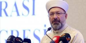 "Müslüman coğrafyalarda çıkan olumsuz örnekleri İslamla özdeşleştirmek vicdansızlık olur"