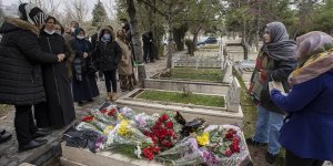 Başak Cengiz'i doğum gününde ailesi ve yakınları mezarı başında andı