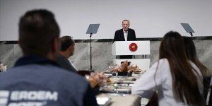 Cumhurbaşkanı Erdoğan işçilerle akşam yemeğinde bir araya geldi