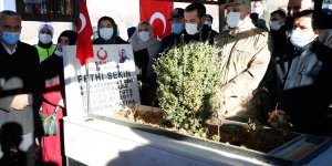 Şehit polis Fethi Sekin Elazığ'da kabri başında anıldı