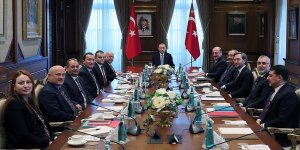 Cumhurbaşkanı Erdoğan, Bakan Bilgin ve Hak-İş heyetini kabul etti