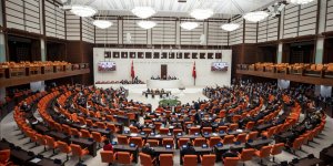 Stokçuluğa cezaların artırılmasını da içeren kanun teklifi TBMM Genel Kurulunda yasalaştı