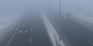 Bolu'da sis nedeniyle görüş mesafesi 35 metreye düştü!