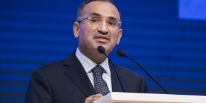 Adalet Bakanı Bozdağ'dan, Cumhurbaşkanı Erdoğan'a yönelik hakaret içeren paylaşımlara tepki