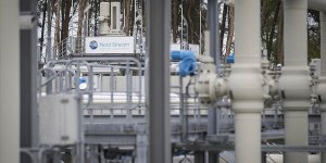 Almanya, Kuzey Akım 2 doğal gaz boru hattının sertifikasyon sürecini durdurdu