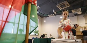 Belarus'ta halk anayasa değişikliği için sandık başında!