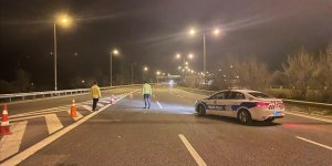 Bolu Dağı Tüneli'nin Düzce girişinde heyelan meydana geldi, yol trafiğe kapatıldı