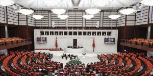 Meclis, 'vergi ve ekonomi paketi'ni içeren kanun teklifi için mesai yapacak