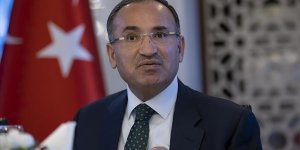 Bozdağ: Bizim bağlılığımız, sadakatimiz anayasamıza, kanunlarımıza ve hukukumuzadır