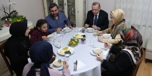 Cumhurbaşkanı Erdoğan, iftarını Ümraniye'de Kılıçaslan ailesiyle birlikte açtı