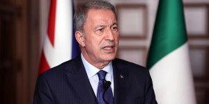 Akar: Mariupol'deki tahliyelerle ilgili sürekli iletişim halindeyiz