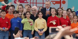 Erdoğan: Çocukların saf sevgisine her zamankinden çok ihtiyacımız var