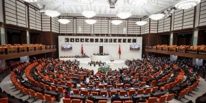 Kadına ve sağlık çalışanlarına şiddetin önlenmesine ilişkin kanun teklifi, TBMM Genel Kurulunda kabul edildi