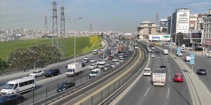 İstanbul Valiliği'nden yarın için 'toplu ulaşım araçları kullanılması' önerisi