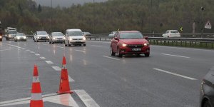 Otoyollarda otomobiller için yükseltilen hız sınırları belirlendi