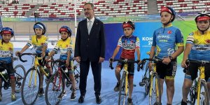 Gençlik ve Spor Bakanı Kasapoğlu, Konya Olimpik Veledromu'nda incelemelerde bulundu