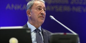 Akar: Teröristlerle özellikle DEAŞ'la göğüs göğüse mücadele eden tek ordu Türk Silahlı Kuvvetleri