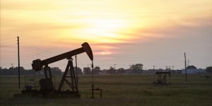 Brent petrolün varil fiyatı 93,82 dolar