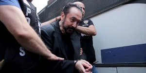"Bize emir felsefesini enjekte etti, şu an kendi kişiliğimi yeni kazandım"