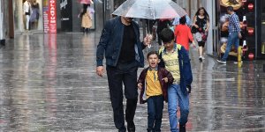 Meteoroloji'den Orta ve Doğu Karadeniz kıyıları için kuvvetli sağanak uyarısı