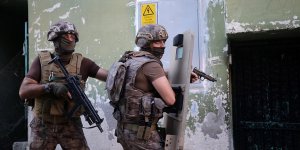 Mersin'de 10 DEAŞ şüphelisinin yakalanmasına yönelik operasyon başlatıldı