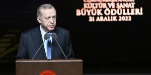 Erdoğan: Ülkemizin kültür varlığını zenginleştiren sanatçılarımıza destek olmayı görev biliyoruz