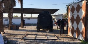 Adana'da operasyonda polise silah doğrultan cinayet zanlısı yaralanarak etkisiz hale getirildi
