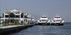 İzmir'de vapur seferleri hava muhalefeti nedeniyle iptal edildi