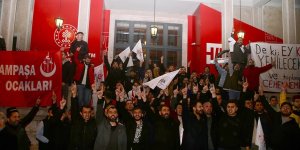 İsveç'te Kur'an-ı Kerim yakılması İstanbul'da protesto edildi