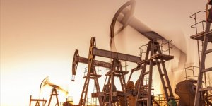 Brent petrolün varil fiyatı 82,12 dolar