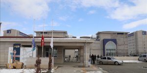 Ankara'ya getirilen depremzedeler KYK yurtlarına yerleştiriliyor