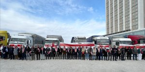 Türkiye'deki Yemenliler depremzedelere 10 tır yardım malzemesi gönderdi