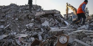 Kahramanmaraş merkezli depremlerde 44 bin 374 kişi hayatını kaybetti