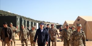 Akar, NATO'nun Türkiye'ye 4 bin kişilik çadır daha göndereceğini açıkladı