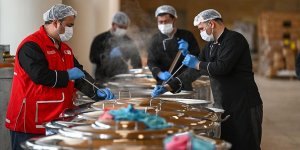 Türk Kızılay Kahramanmaraş'ta 82 bin kişilik iftarlık ve sahurluk paket dağıtacak