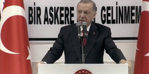 Erdoğan: Askerlerimizin deprem bölgesinde fedakarca yürüttüğü çalışmaları iyi biliyoruz