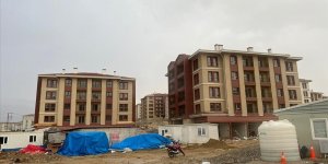 Malatya'nın Battalgazi ilçesinde deprem konutlarının inşası sürüyor