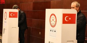 Yurt dışı ve gümrüklerde 1 milyon 138 bin seçmen oy kullandı