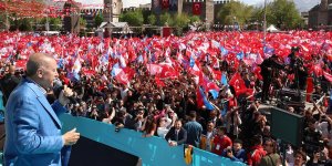 Erdoğan: Küçük esnafımızın prim ödeme gün sayısını 7200 güne indiriyoruz